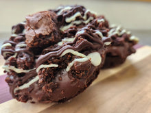 Load image into Gallery viewer, Monthly Donuts